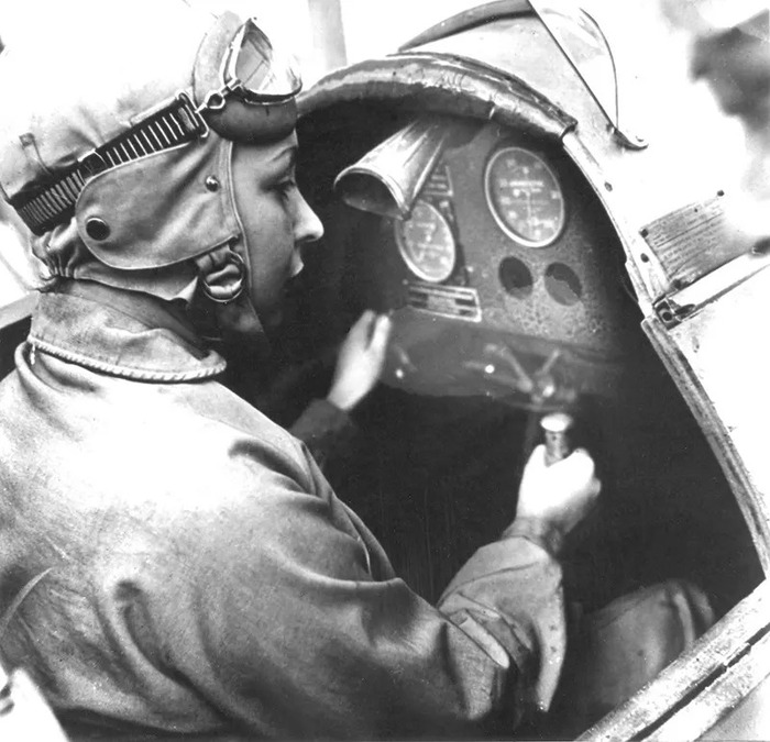 Những bức ảnh cổ điển về nữ phi công đầu tiên trong lịch sử, giai đoạn 1900-1930 - Ảnh 2.