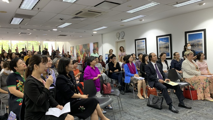 Các đại biểu tham dự chương trình Các đại biểu tham dự chương trình