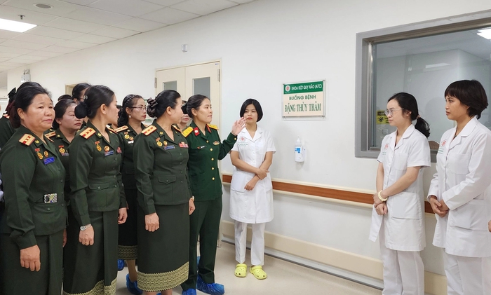 Tập huấn nghiệp vụ công tác phụ nữ cho cán bộ phụ nữ Quân đội nhân dân Lào năm 2022 kết thúc thành công - Ảnh 6.