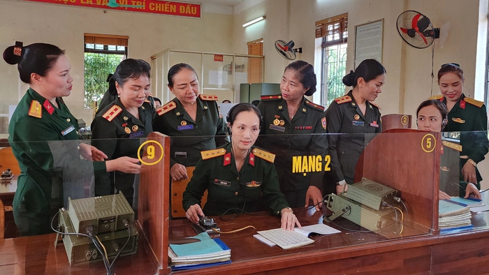 Tập huấn nghiệp vụ công tác phụ nữ cho cán bộ phụ nữ Quân đội nhân dân Lào năm 2022 kết thúc thành công - Ảnh 7.