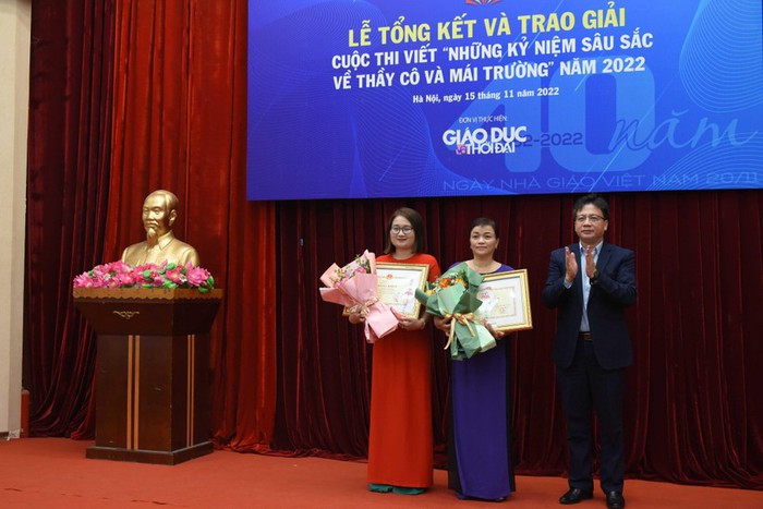 Trao giải Cuộc thi viết Những kỷ niệm sâu sắc về thầy cô và mái trường năm 2022 - Ảnh 3.