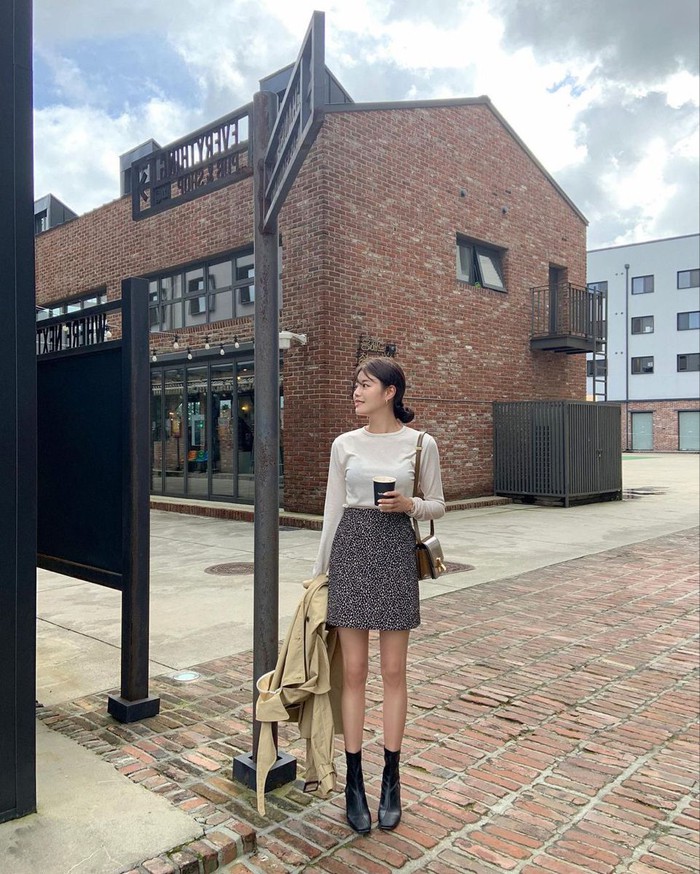 Học hội mặc đẹp xứ Hàn có 8 cách mặc đẹp với chân váy dạ  - Ảnh 4.