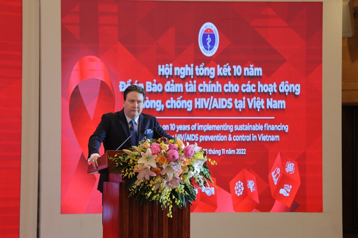 Việt Nam giữ vững tỷ lệ nhiễm HIV trong cộng đồng dân cư ở mức dưới 0,3% - Ảnh 2.