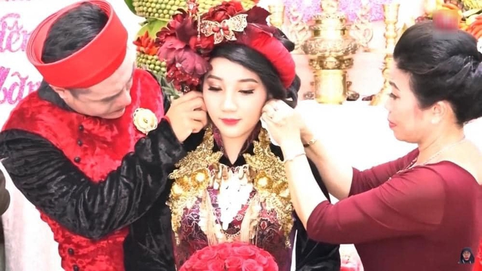 Ảnh cưới của Lê Dương Bảo Lâm bất ngờ gây chú ý trở lại - Ảnh 3.