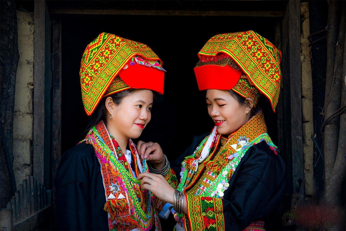 Bảo tồn trang phục truyền thống các dân tộc thiểu số Xứ Lạng - Ảnh 1.