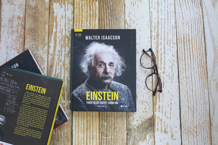 Cuốn sách về Einstein