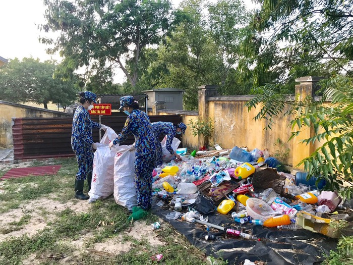 “Chúng tôi tự hào với những việc làm ý nghĩa, nhân ái của chị em Lữ đoàn 957”  - Ảnh 3.