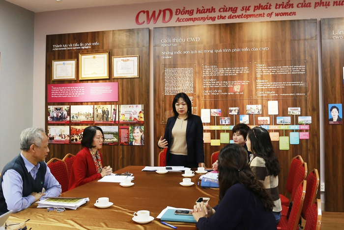 Báo Phụ nữ Việt Nam và Trung tâm Phụ nữ và Phát triển hợp tác truyền thông hỗ trợ phụ nữ yếu thế - Ảnh 1.