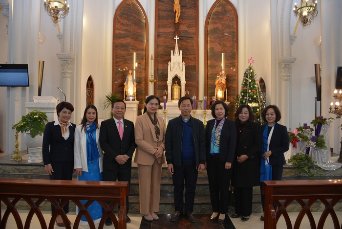Chủ tịch Hội LHPN Việt Nam đánh giá cao những đóng góp của Giáo xứ Hoàng Nguyên trong hoạt động thiện nguyện - Ảnh 6.