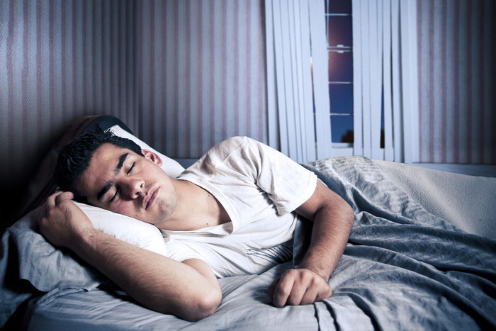 Nghiên cứu chỉ ra khung giờ vàng để đi ngủ giúp cơ thể khỏe mạnh, kéo dài tuổi thọ - Ảnh 1.