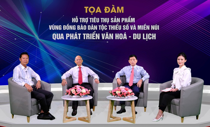 Tuyên Quang: Phát huy thế mạnh du lịch kích thích tiêu thụ sản phẩm vùng dân tộc thiểu số - Ảnh 2.