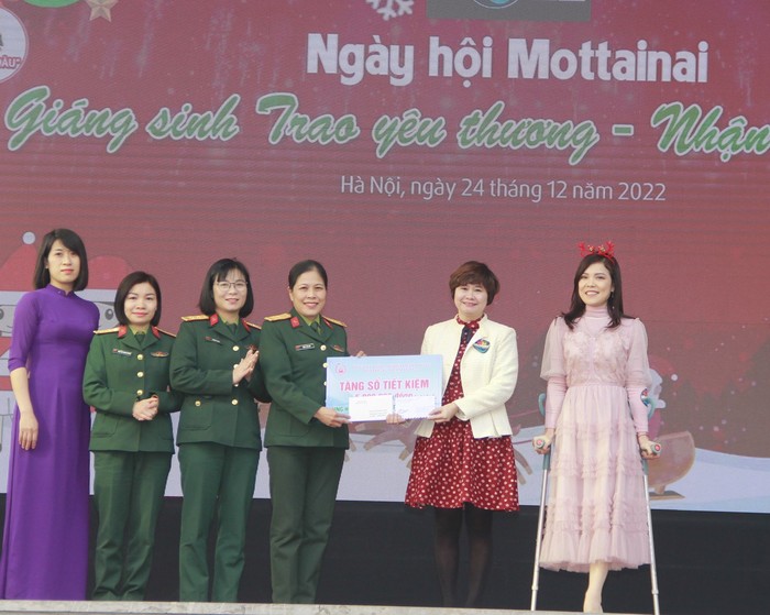 Sắc xanh áo lính trong Ngày hội Mottainai 2022 &quot;Trao yêu thương - Nhận hạnh phúc&quot; - Ảnh 1.