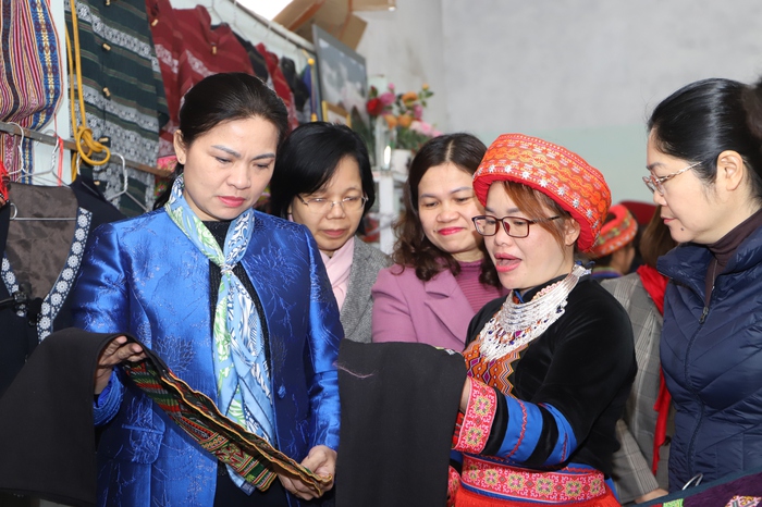 Chủ tịch Hội LHPN Việt Nam thăm và làm việc tại tỉnh Bắc Kạn - Ảnh 3.