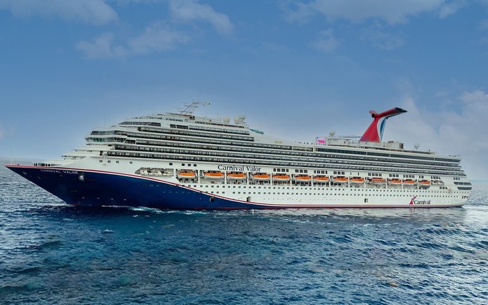 carnival-valor-ship-870-1670299996239183