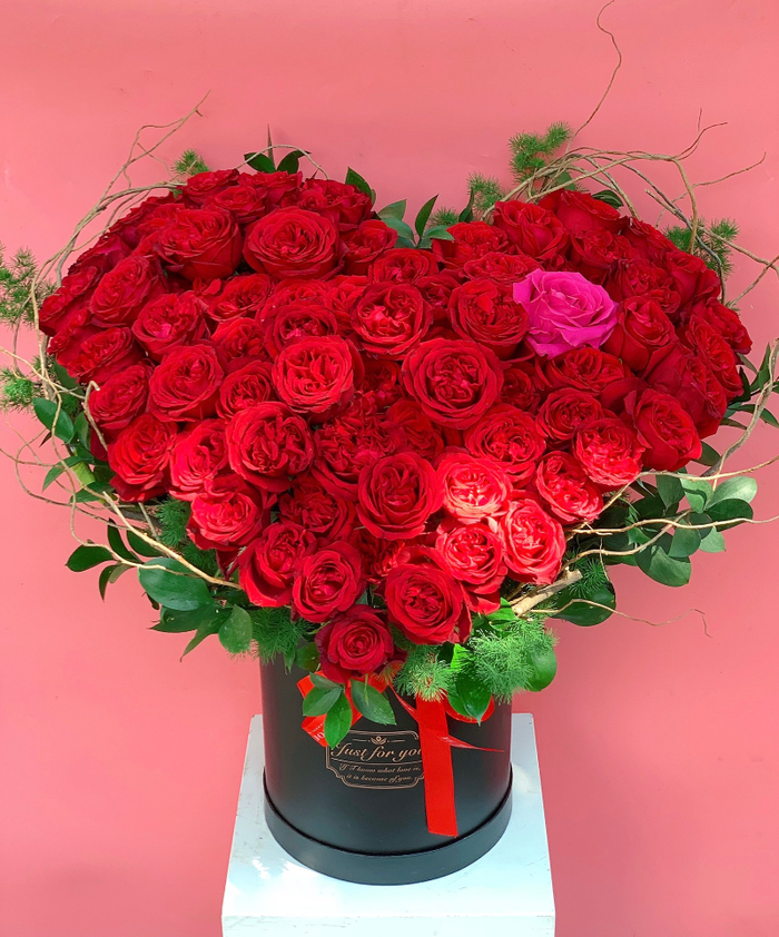 Ngắm những bó hoa hồng giá “ngàn đô” trong ngày lễ tình yêu - Ảnh 7.