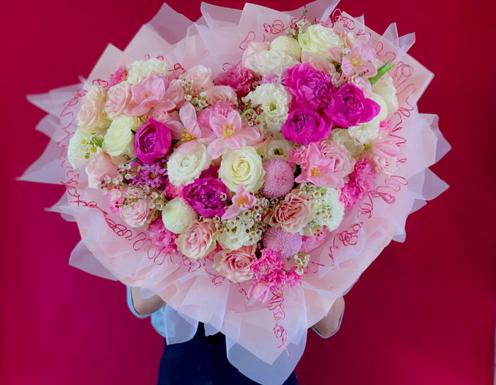 Ngắm những bó hoa hồng giá “ngàn đô” trong ngày lễ tình yêu - Ảnh 5.