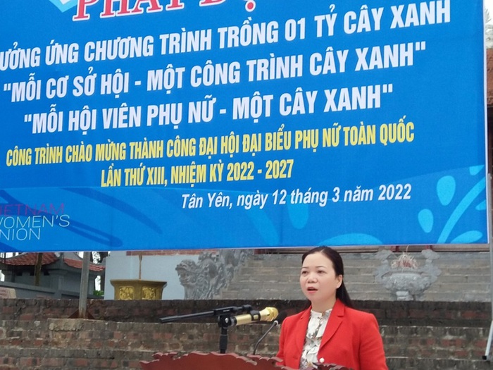 Hội LHPN tỉnh Bắc Giang trồng 4.000 cây thông  - Ảnh 1.