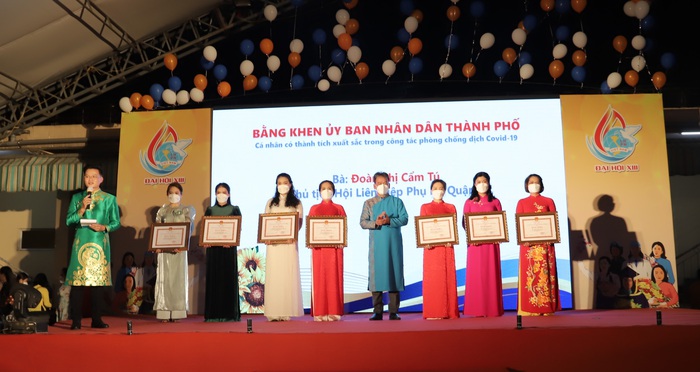 Phụ nữ Quận 3 (TPHCM) làm chương trình nghệ thuật chào mừng Đại hội Đại biểu Phụ nữ toàn quốc - Ảnh 3.