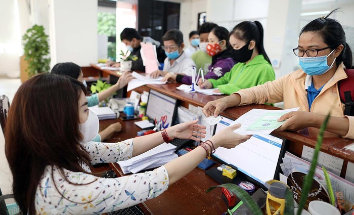 BHXH Việt Nam đẩy nhanh xác nhận cho người lao động hưởng tiền hỗ trợ thuê nhà - Ảnh 2.
