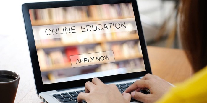 Ngân hàng CSXH hỗ trợ học sinh, sinh viên vay tối đa 10 triệu đồng mua thiết bị học trực tuyến  - Ảnh 1.