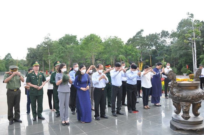 Thăm Căn cứ Tà Thiết - nơi lưu dấu chiến công của nữ tướng Nguyễn Thị Định - Ảnh 1.