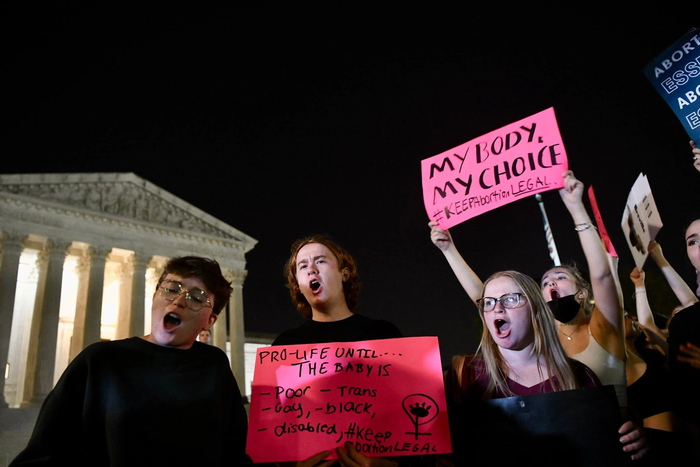 Mỹ rúng động trước nguy cơ hủy bỏ án lệ cho phép phụ nữ phá thai - Ảnh 3.