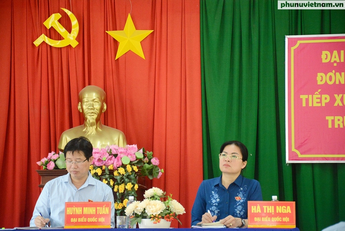 Đại biểu Quốc hội, Chủ tịch Hội LHPN Việt Nam Hà Thị Nga tiếp xúc cử tri Đồng Tháp - Ảnh 1.