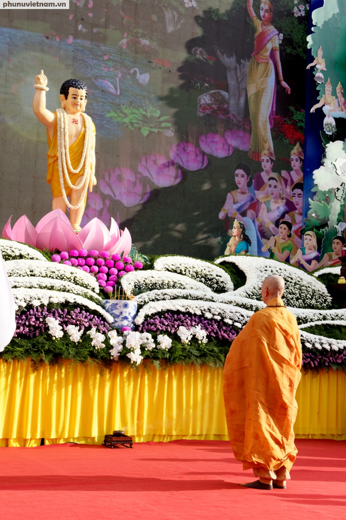 Nghi thức tụng niệm kính mừng Phật Đản