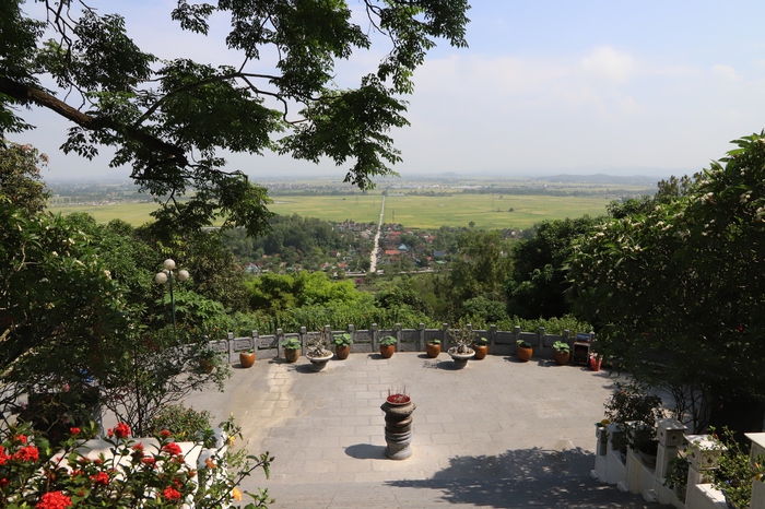 Khu di tích mộ bà Hoàng Thị Loan - Ảnh 6.