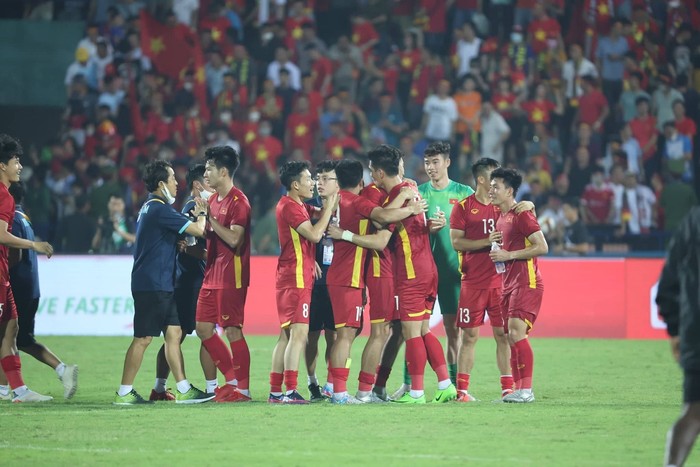 Niềm vui sau khi giành chiến thắng của tuyển U23 Việt Nam