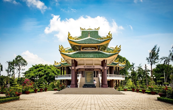 Di tích Quốc gia đặc biệt Khu mộ và Khu lưu niệm Nguyễn Đình Chiểu