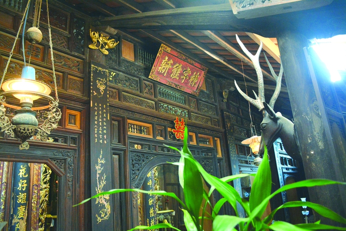 Ngôi nhà cổ  được mệnh danh “cửu đại mỹ gia” ở Tiền Giang - Ảnh 2.