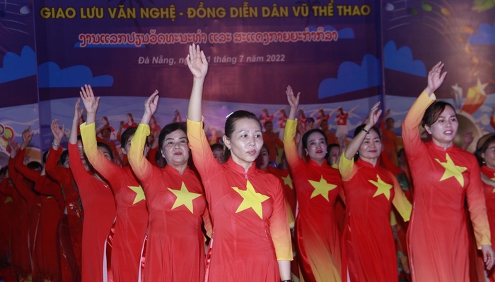 Đà Nẵng: Gần 1.000 phụ nữ tham gia đồng diễn dân vũ thể thao - Ảnh 3.