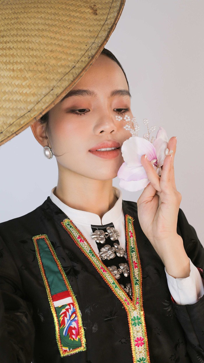 Tây Bắc trẻ trung, đầy sức sống trong âm nhạc Sèn Hoàng Mỹ Lam 25optimized 1657520945089876724533 - Tây Bắc trẻ trung, đầy sức sống trong âm nhạc Sèn Hoàng Mỹ Lam
