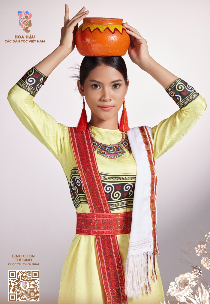 Dàn người đẹp Hoa hậu các dân tộc Việt Nam 2022 khoe sắc trong trang phục truyền thống - Ảnh 2.