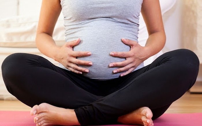 Các tư thế ngồi an toàn cho phụ nữ mang thai, tránh không ngồi xổm, ngồi bệt