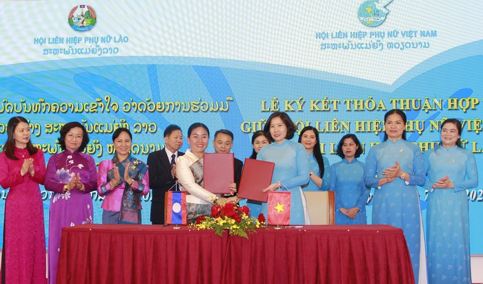 Thắt chặt hơn tình hữu nghị, gắn bó 2 tổ chức Hội phụ nữ Việt - Lào - Ảnh 5.