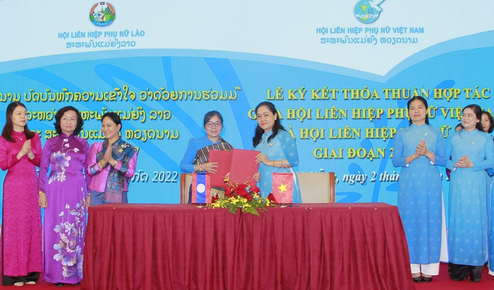 Thắt chặt hơn tình hữu nghị, gắn bó 2 tổ chức Hội phụ nữ Việt - Lào - Ảnh 6.
