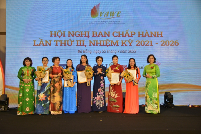 Hiệp hội Nữ doanh nhân Việt Nam đồng hành thực hiện trách nhiệm của tổ chức thành viên Hội LHPNVN - Ảnh 2.