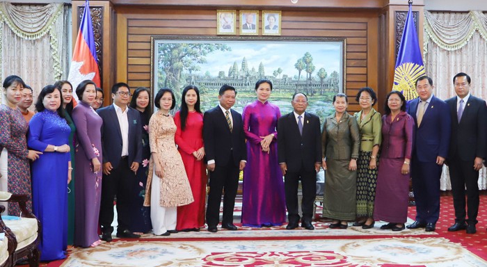 Phụ nữ góp phần củng cố, phát triển quan hệ hữu nghị, đoàn kết, truyền thống và hợp tác toàn diện giữa 2 nước Việt Nam - Campuchia - Ảnh 1.