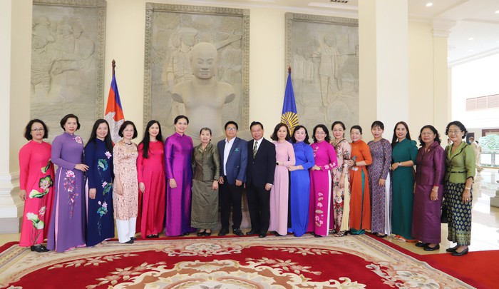Phụ nữ góp phần củng cố, phát triển quan hệ hữu nghị, đoàn kết, truyền thống và hợp tác toàn diện giữa 2 nước Việt Nam - Campuchia - Ảnh 2.