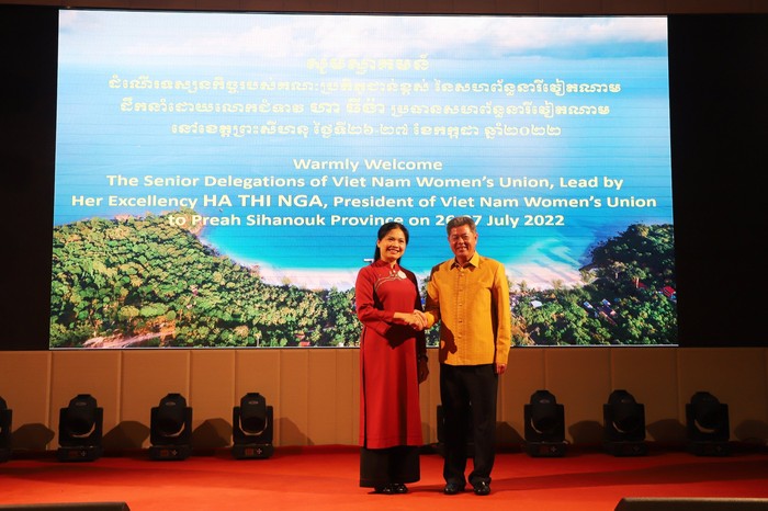 Phụ nữ góp phần củng cố, phát triển quan hệ hữu nghị, đoàn kết, truyền thống và hợp tác toàn diện giữa 2 nước Việt Nam - Campuchia - Ảnh 9.