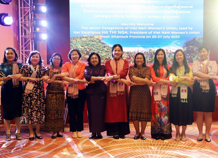 Phụ nữ góp phần củng cố, phát triển quan hệ hữu nghị, đoàn kết, truyền thống và hợp tác toàn diện giữa 2 nước Việt Nam - Campuchia - Ảnh 11.