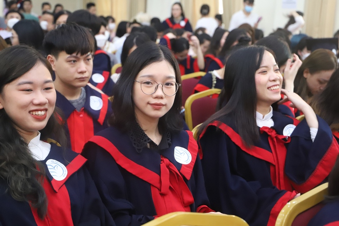 Học viện Phụ nữ Việt Nam trao Bằng Tốt nghiệp năm 2022 cho hơn 400 học viên - Ảnh 2.