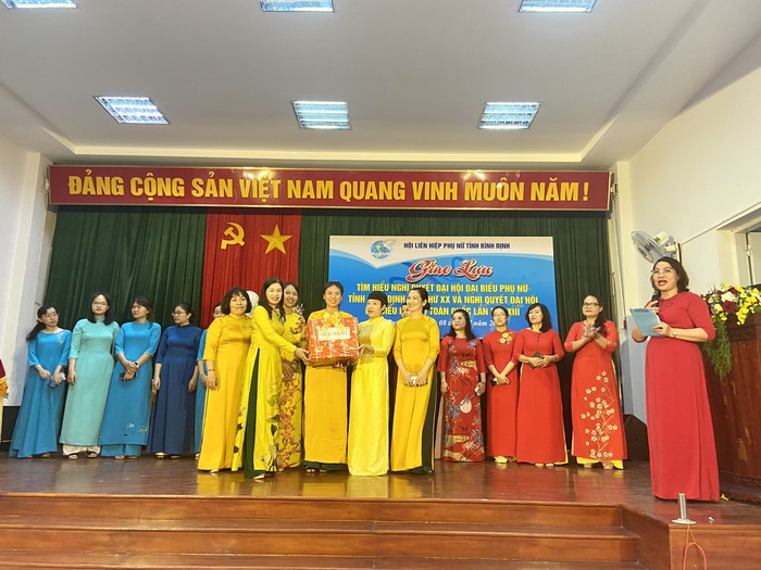 Hội LHPN tỉnh Bình Định: Tổ chức Minigame tìm hiểu Đại hội đại biểu Phụ nữ tỉnh, toàn quốc - Ảnh 2.