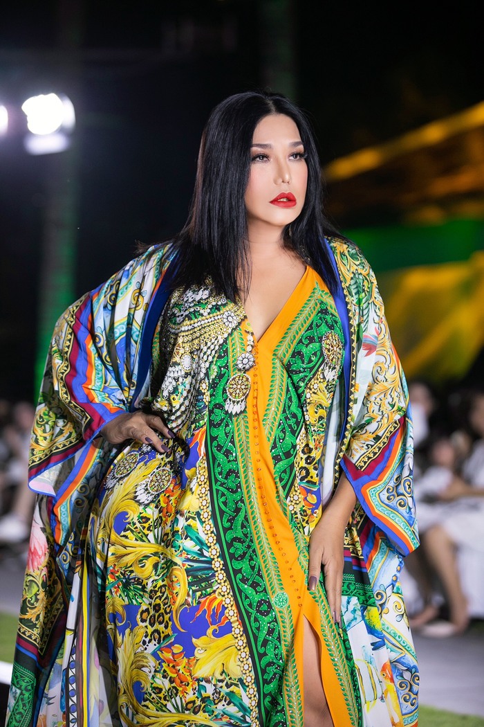Cindy Thái Tài trình diễn xuất sắc trong Tuần lễ thời trang trẻ em Việt Nam  - Ảnh 2.