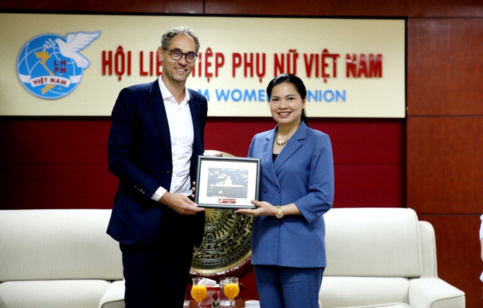 Hội LHPN Việt Nam - L'Oreal Việt Nam: Cùng nhau hướng đến sự phát triển và nâng cao vị thế người phụ nữ - Ảnh 1.