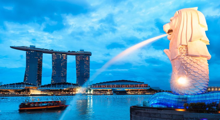 Singapore kỷ niệm biểu tượng Merlion tròn 50 tuổi - Ảnh 1.