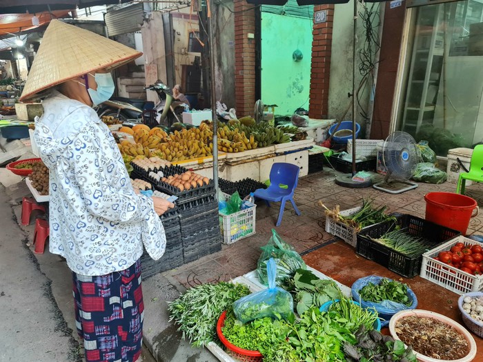 Hàng hóa tiêu dùng hạ nhiệt theo giá xăng - Ảnh 2.