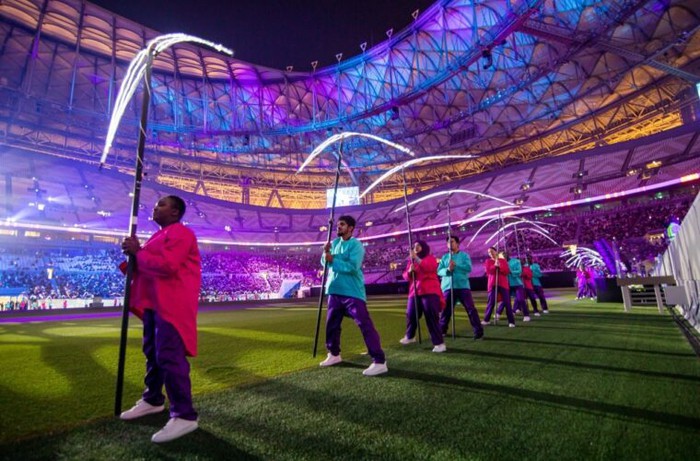 Qatar san sa mạc làm bãi đỗ xe cho cổ động viên World Cup 2022 - Ảnh 2.